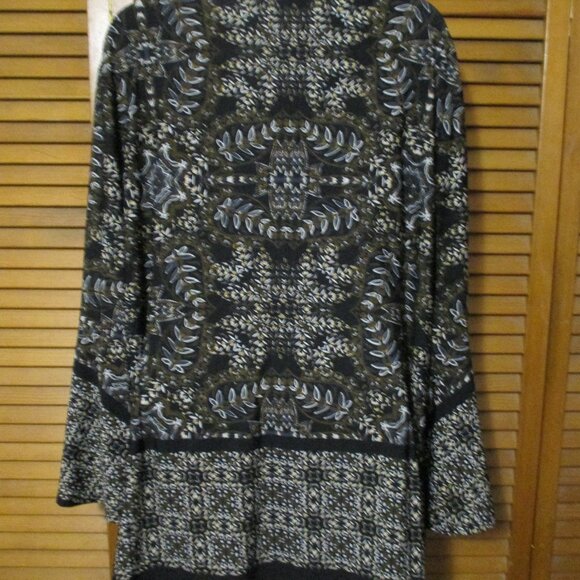 Zac & Rachel top Whimsygoth black & tan bell sleeves stretchy & flowy size 2x - Picture 6 of 9